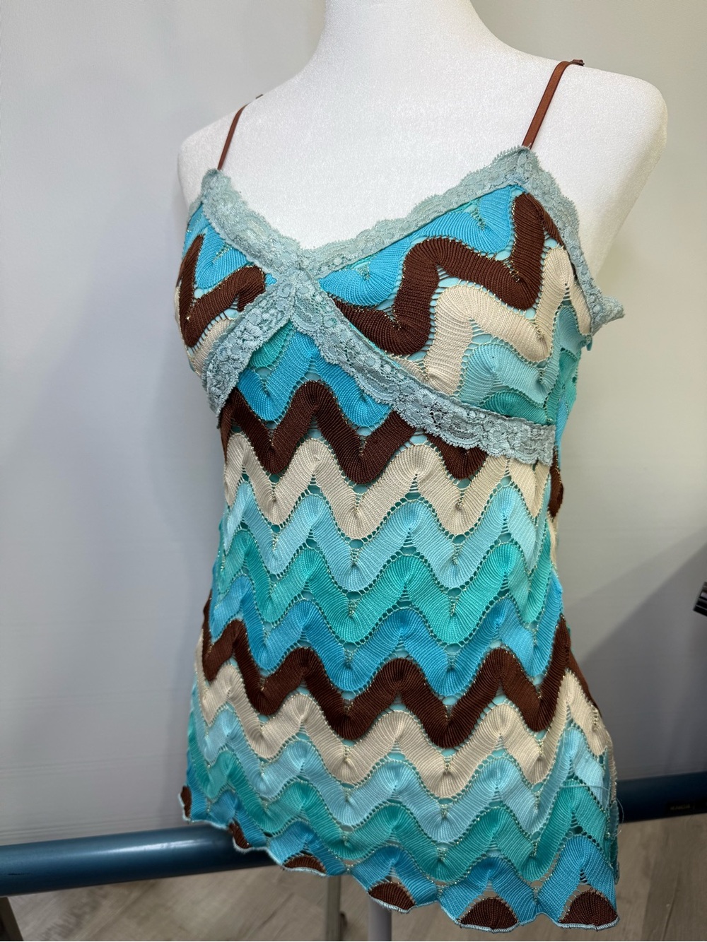 Y2K Rampage Tank Top Chevron Crochet Padded Bra Mermaid Core Size Medium Vntge - Picture 4 of 5